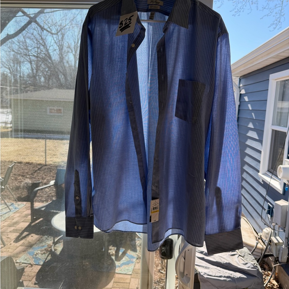 NWT Men's Van Heusen Blue Striped Shirt